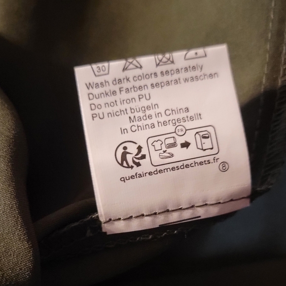 Women's Bell Poque, button-up, NWT, neck bow tie, size L, blouse - Picture 9 of 10